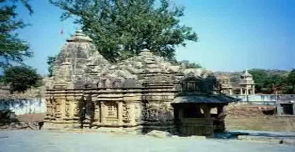 Bundi अंबिका माता मंदिर के निकट बावड़ी की सफाई में जुटे रहे श्रमवीर