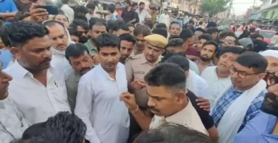 बिजली-पानी की समस्या को लेकर टोंक में सड़कों पर उतरे लोग, सचिन पायलट और प्रशासन के खिलाफ जमकर लगे नारे