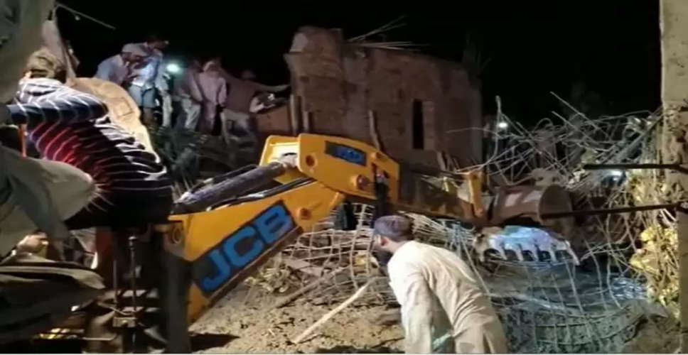 Rajasthan Incident: भरतपुर के सीकरी में बड़ा हादसा, निर्माणाधीन मदरसे का लेंटर गिरने से एक व्यक्ति की मौत और 9 लोग गंभीर घायल