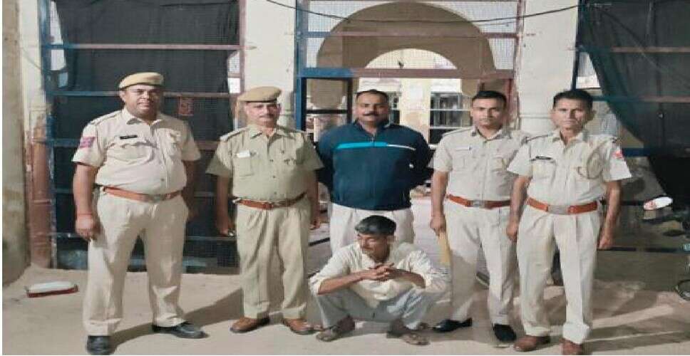 भरतपुर में पुलिस की बड़ी कार्रवाई: एक बाइक पर ले जा रहे थे 12 किलो से ज्यादा गांजा, 4 तस्कर गिरफ्तार