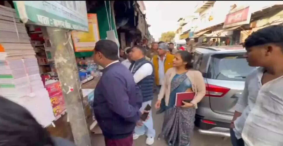 बयाना में नगर पालिका ने अतिक्रमण हटाओ अभियान चलाया, मुख्य बाजारों से कब्जे हटाकर यातायात सुचारू बनाया