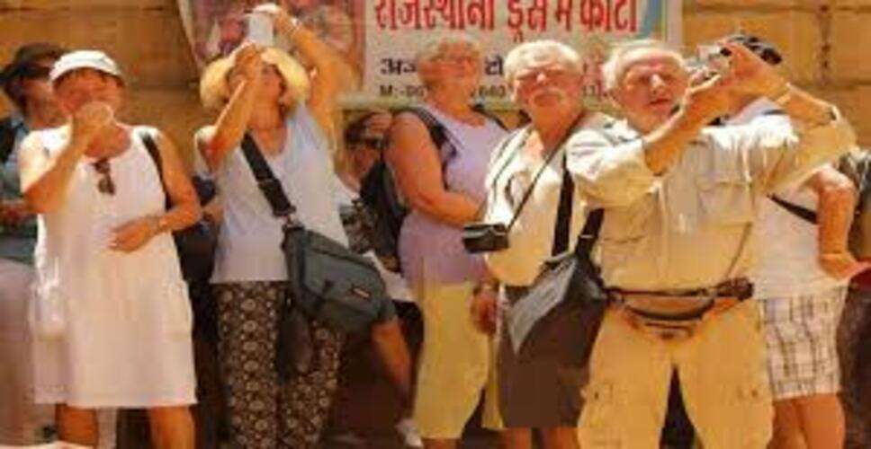 झुंझुनूं में विदेशी पर्यटकों की संख्या में गिरावट, पर्यटन सीजन पर वैश्विक तनाव का असर