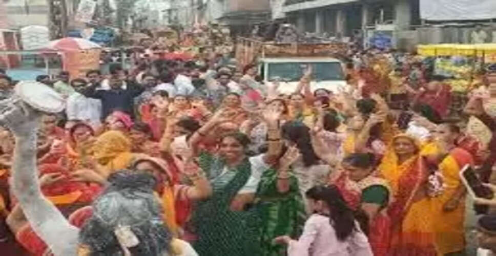 Karoli&nbsp;खुश्मेश्वर महादेव के सहस्त्रघट में उमड़े श्रद्धालु