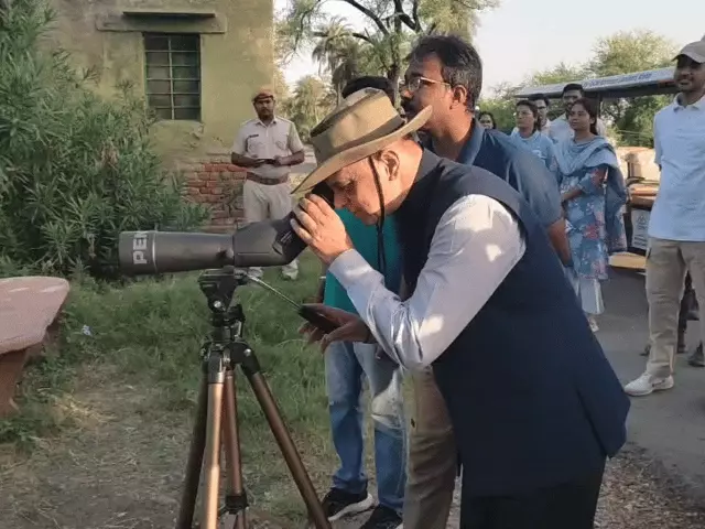 मुख्य सचिव वी. श्रीनिवास ने केवलादेव घना पक्षी विहार का किया निरीक्षण: अधिकारियों से व्यवस्थाओं की जानकारी ली, पक्षियों की स्थिति भी देखी
