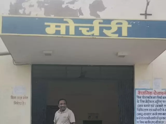 दो अलग-अलग हादसों में दो कांवड़ियों की मौत, 4 घायल; कंटेनर और स्लीपर कोच बस की टक्कर से मचा हड़कंप