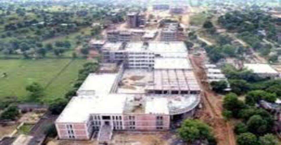 कल्याण अस्पताल में मरीज सुविधाओं को बेहतर बनाने की तैयारी, पंजीयन और दवा वितरण प्रणाली होगी हाईटेक