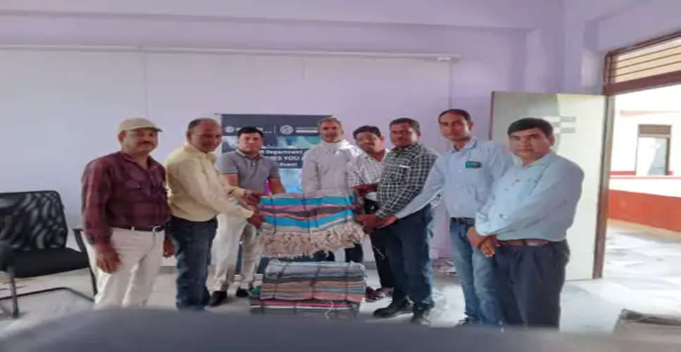 Bhilwara हिंदुस्तान जिंक ने 38 स्कूलों में कालीन पट्टियों का वितरण किया शुरू