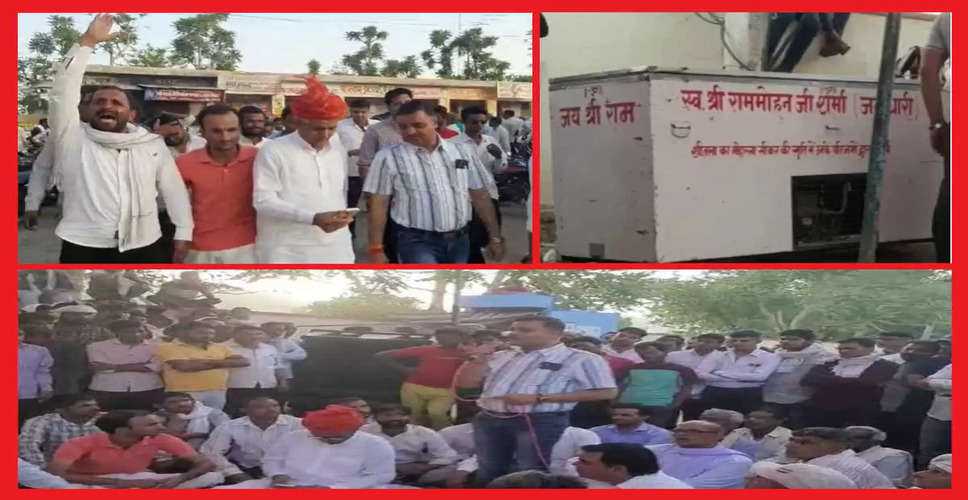 Rajasthan Breaking News: सीकर में वकील के आत्मदाह मामले में प्रशासन से तीसरे दौर की वार्ता हुई विफल, आज से अनिश्चित कालीन धरना शुरू