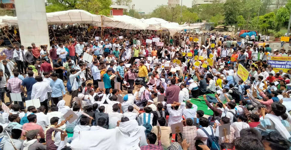 Rajasthan Breaking News:  बेरोजगारों का दांड़ी मार्च तीसरे दिन भी जारी, कांग्रेस सरकार के खिलाफ आर.पार की लड़ाई शुरू