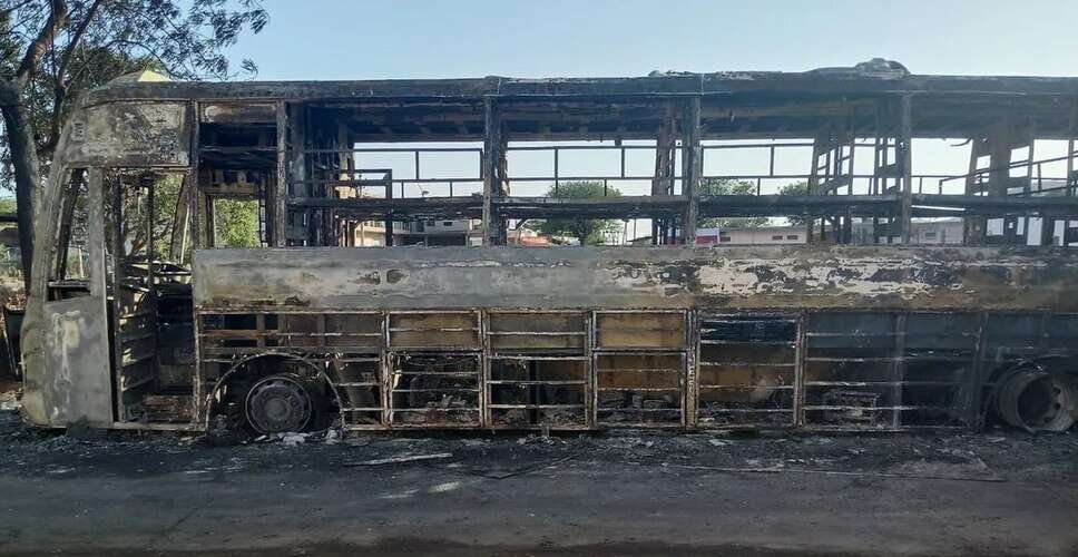 कैलादेवी आस्थाधाम में एसी बस में लगी भीषण आग, बड़ा हादसा टला