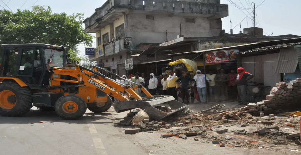 Karoli कुड़गांव-रानेटा मार्ग पर अतिक्रमण, हादसों की आशंका 