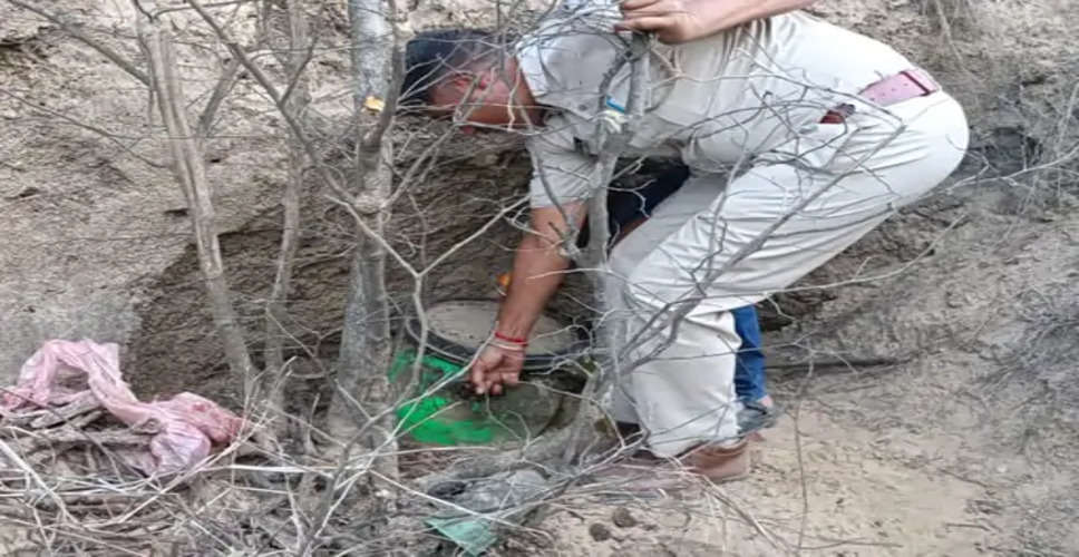 Dausa पुलिस ने बडियाल कलां के जंगलों में अवैध शराब के वॉश तोड़े 