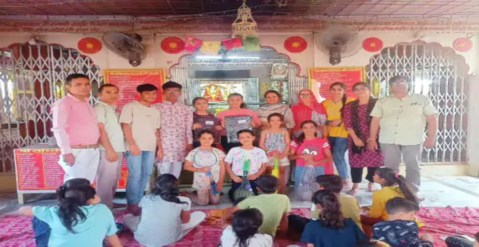 Barmer भैरव देव आरती में 70 विद्यार्थियों ने हिस्सा लिया