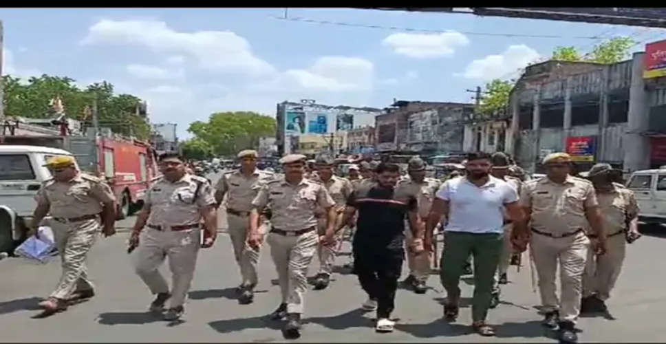 Bhilwara जिले की पुलिस ने उपद्रवियों की पैदल परेड करायी