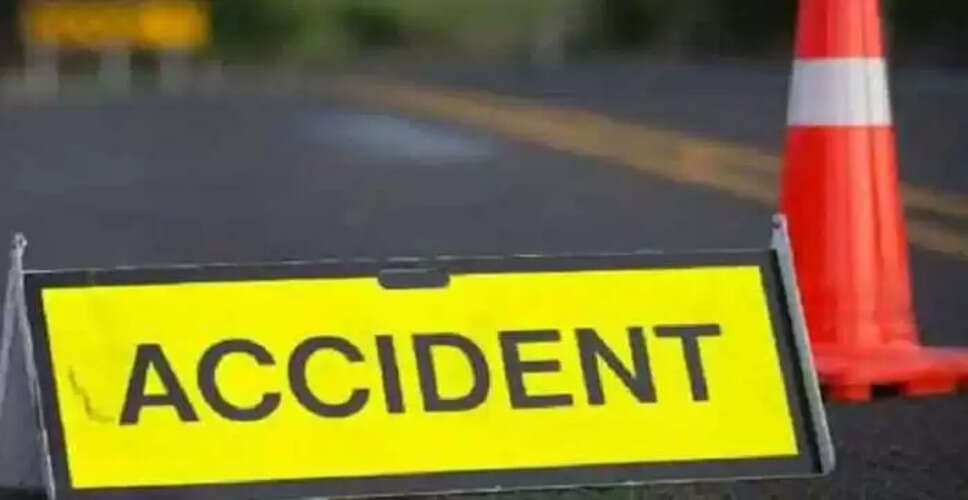 Karoli&nbsp;में गुड़ला पेट्रोल पंप के पास तेज़ रफ़्तार ट्रैक्टर ने मारी टक्कर, युवक की मौत