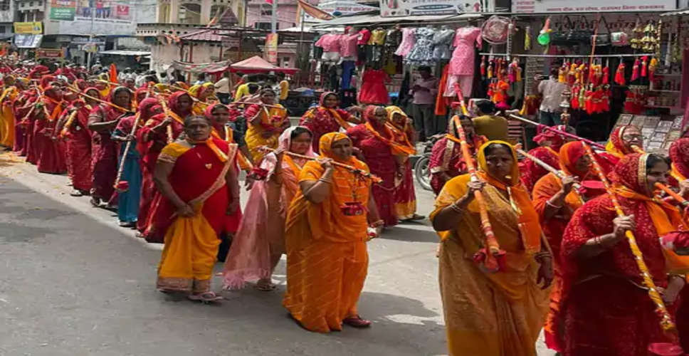 Rajsamand के राजनगर बडा चारभुजा मंदिर से कुन्तेश्वर महादेव मंदिर के लिए निकली कावड यात्रा, बड़ा चारभुजा मंदिर से 5 मंदिरों के ​​​​​​​वेवाण निकले