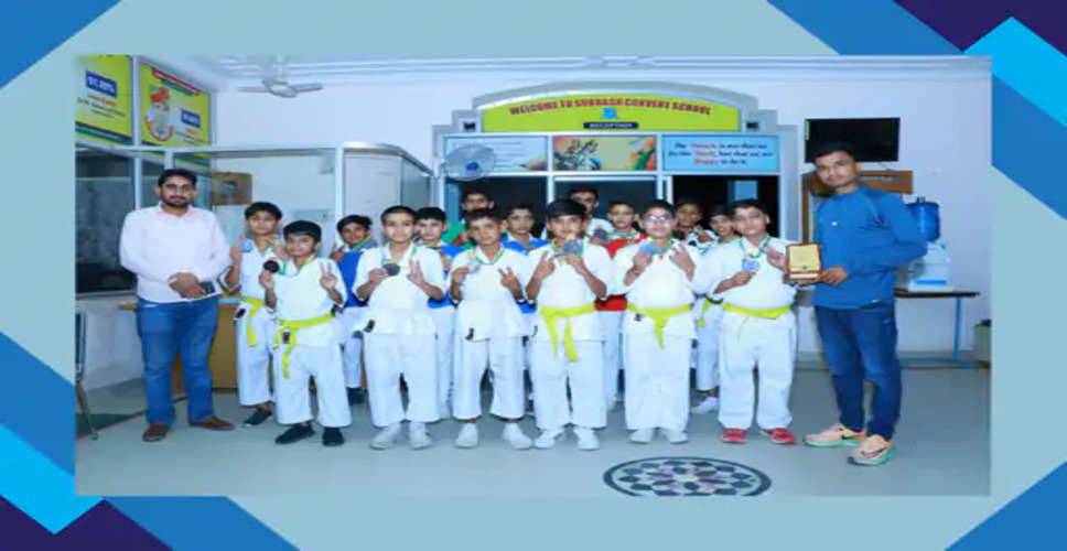 Sikar कराटे में सुभाष स्कूल के विद्यार्थियों ने 27 मैडल जीते