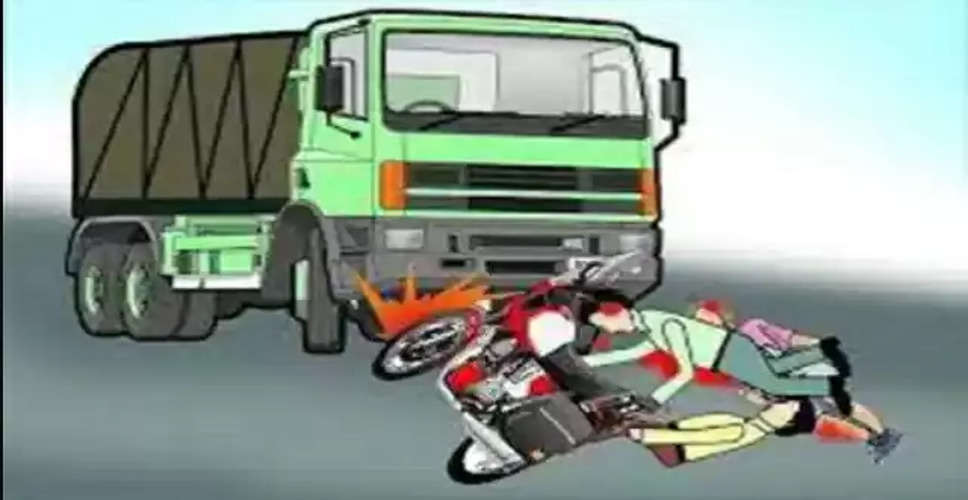 Bikaner ट्रक-बाइक की टक्कर के बाद सिपाही की सड़क पर तड़पकर मौत, लोग बनाते रहे Video