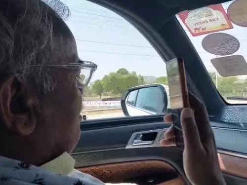 सीकर में गंदगी पर भड़के मंत्री मदन दिलावर, अधिकारियों को लगाई फटकार