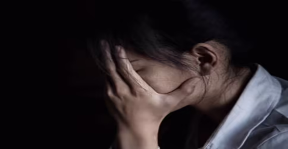 करौली की महिला का दिल्ली ले जाकर किया रेप&nbsp;75 हजार रुपए और मोबाइल भी छीना, जानिए क्या है पूरा मामला&nbsp;