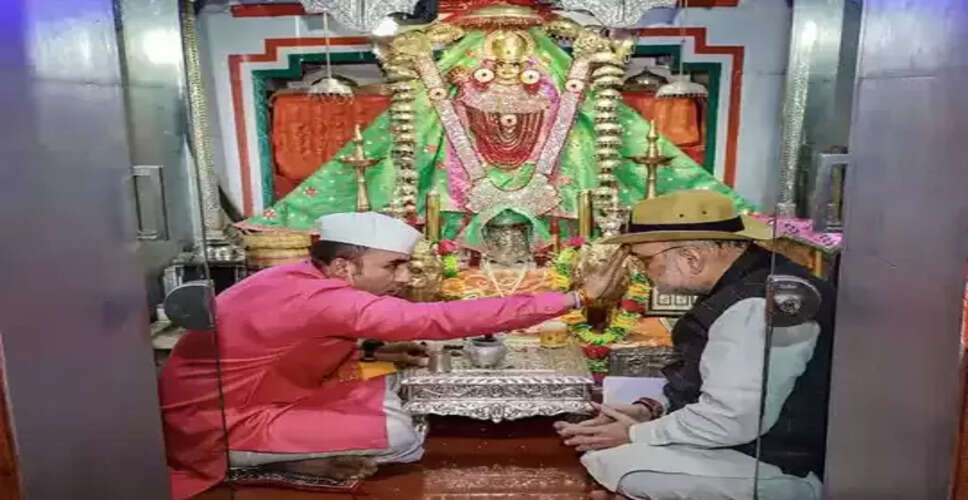 Rajasthan Breaking News:  केंद्रीय गृहमंत्री अमित शाह ने तनोट माता मंदिर में की पूजा अर्चना, एयरफोर्स के विशेष विमान से जोधपुर के लिए हुए रवाना