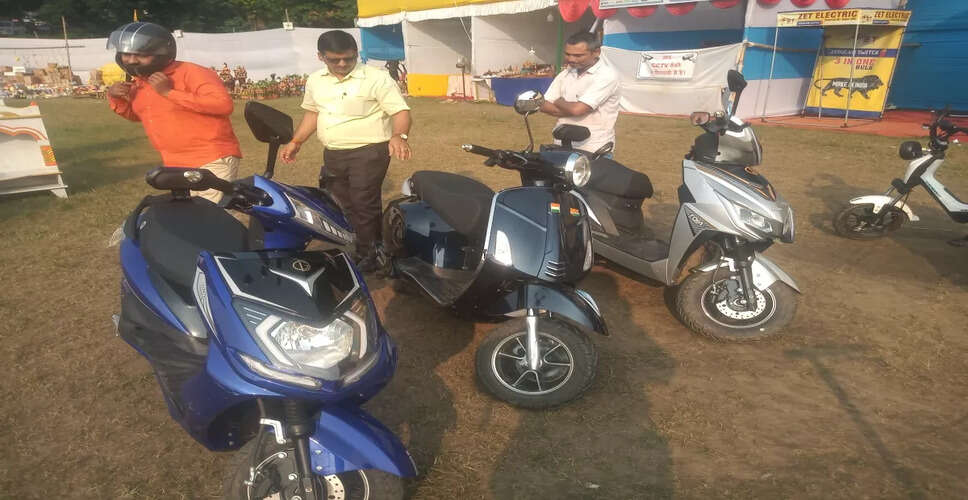 सीकर में इलेक्ट्रिक ऑटो-बाइक शोरूम में लगी भीषण आग, शॉर्ट सर्किट से लाखों का सामान जलकर राख