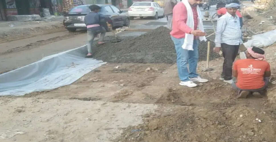 Karoli&nbsp;मेगा हाइवे पर पुलिया निर्माण में मिली खामियां, घटिया सामग्री का उपयोग