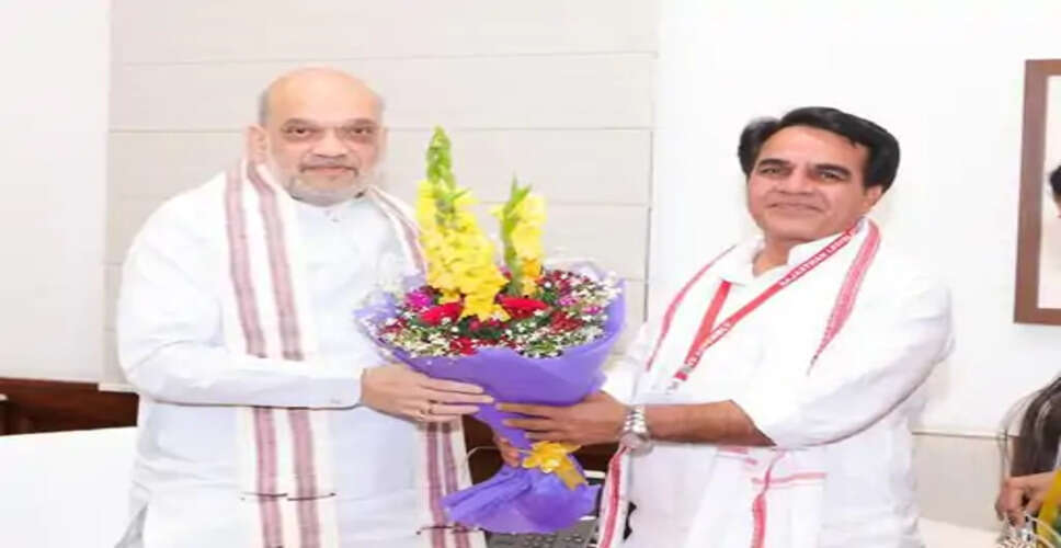 दौसा के महवा विधायक राजेंद्र मीना ने केंद्रीय गृहमंत्री अमित शाह से की मुलाकात, विकास मुद्दों पर चर्चा