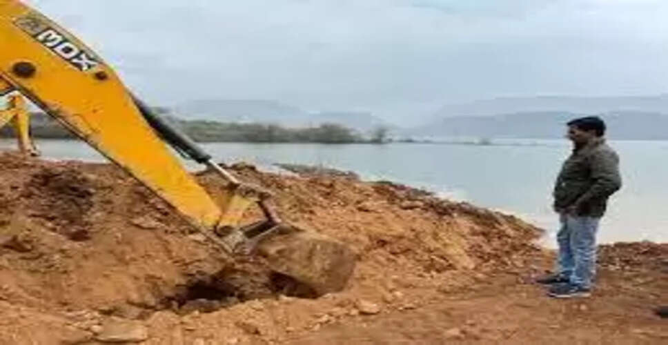 Alwar सिलीसेढ़ झील के डूब और बहाव क्षेत्र में बने होटल