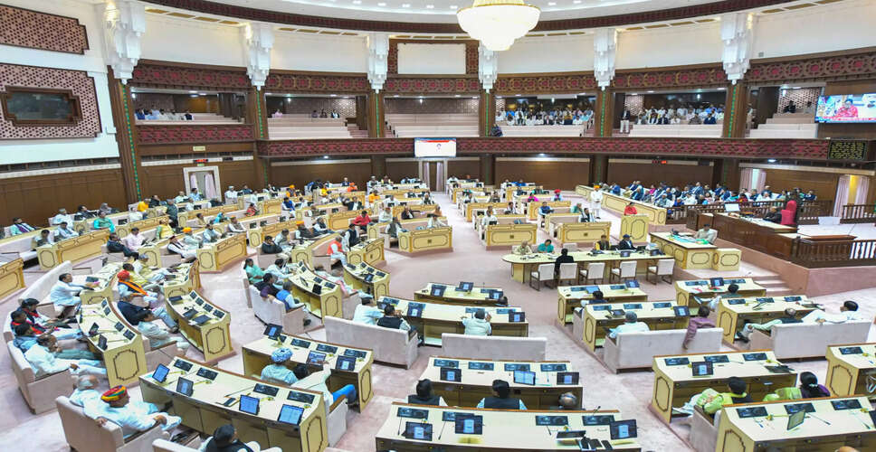 Rajasthan Assembly में विपक्ष के जोरदार हंगामे के बीच पारित हुए तीन बिल, जूली बोले - 'बहरी सरकार को सुनाने के लिए तेज बोल रहा हूं&rsquo;