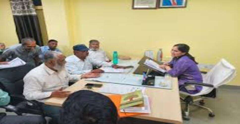 झालावाड़ में पेंशनर्स शिविर रहा बेअसर, सक्षम अधिकारी नहीं पहुंचने से नाराजगी