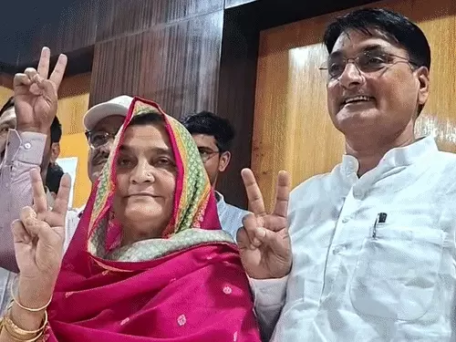 सीकर नगर परिषद में कांग्रेस की खतीजा बानो सभापति चुनी गईं: भाजपा की कंचन खड़ोलिया को 17 वोटों से हराया