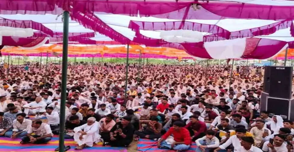 पंचना बांध के पानी की मांग को लेकर करौली में गरजी पंचायत, हजारों की भीड़ जुटी