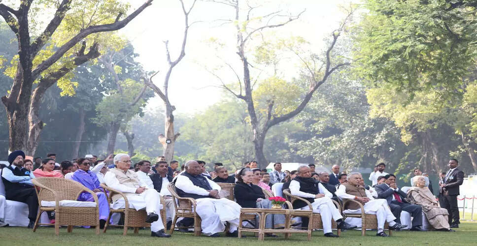 Rajasthan Breaking News: पूर्व प्रधानमंत्री इंदिरा गांधी की आज 105वीं जयंती, सीएम गहलोत सहित कांग्रेस के दिग्गज नेताओं ने दी श्रद्धाजंलि