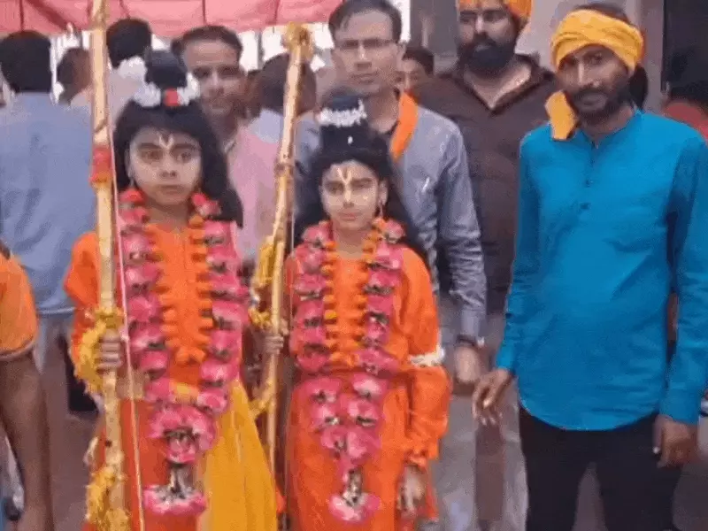 झुंझुनूं में रामनवमी पर भव्य शोभायात्रा, अखाड़ों ने दिखाए हैरतअंगेज करतब