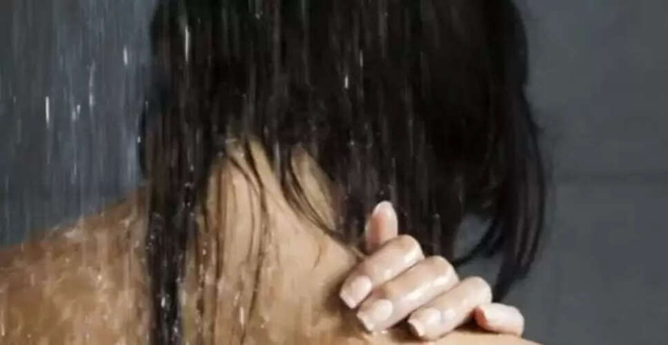 राजस्थान में रिश्ते शर्मसार!&nbsp;महिला का नहाते वक्त बनाया वीडियो, फिर वायरल करने की धमकी देकर ताऊ ससुर के लड़कों ने की अश्लील हरकतें