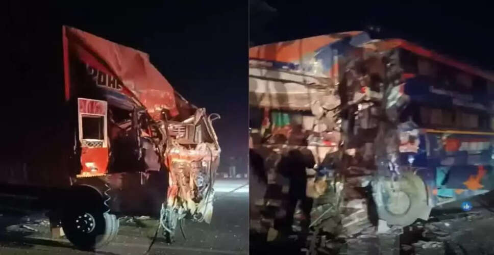सीकर में स्लीपर बस और ट्रक की भीषण भिड़ंत, 3 की मौत, 28 घायल; सात की हालत गंभीर