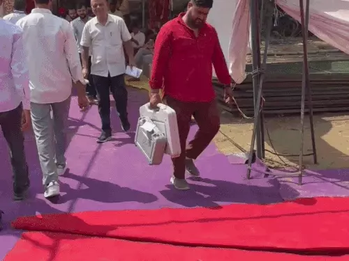 अलवर में दूसरे चरण के पंचायत चुनाव: 5 पंचायत समितियों के 185 वार्डों में मुकाबला, कई जगह BJP-कांग्रेस के प्रत्याशी नहीं