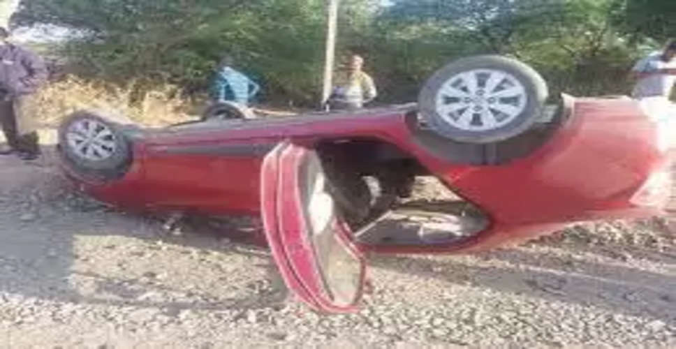 Sirohi बाइक को बचाने के प्रयास में दो कारें आपस में भिड़ीं, एक की मौत