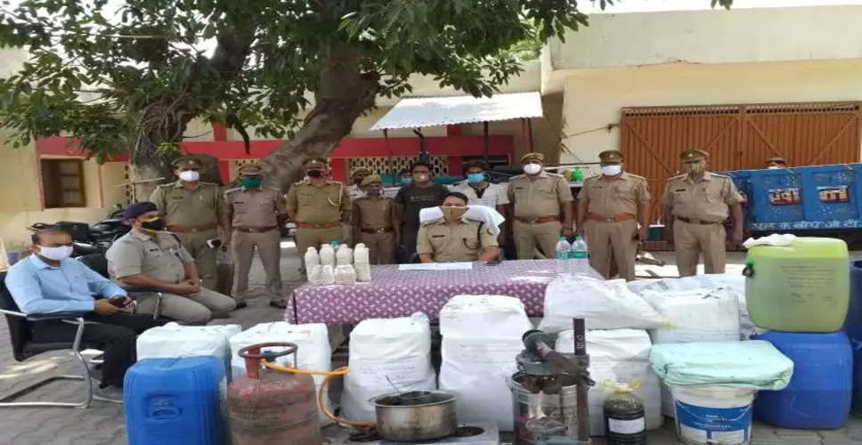 Rajasthan Breaking News: बीकानेर में होली से पहले अवैध शराब फैक्ट्री पर पुलिस की कार्रवाई, 281 लीटर स्प्रिट और लाखों की शराब जब्त