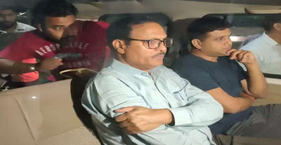 5 लाख के रिश्वत केस में बरी हुए पूर्व आईएएस, वायरल वीडियो में देखे&nbsp;ACB ने सनसनीखेज बनाया मामला