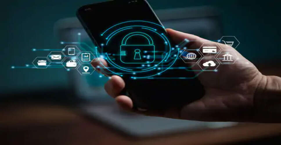 Cyber Crime Alert: मोबाइल में सेव पासवर्ड और बैंकिंग डिटेल