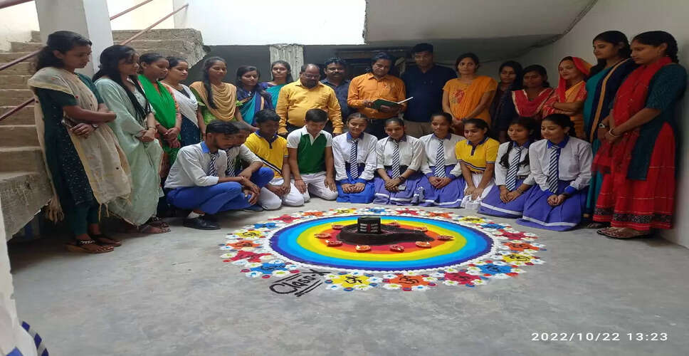 Karoli&nbsp;'भारत को जानो' प्रतियोगिता में बड़ी संख्या में विद्यार्थियों ने भाग लेकर दिखाई प्रतिभा