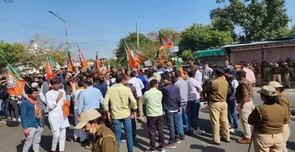 BJP Protest: बीजेपी युवा मोर्चा के सीएम आवास घेराव प्रदर्शन के दौरान पुलिस से हुई झड़प, सतीश पूनिया सहित कई नेता गिरफ्तार