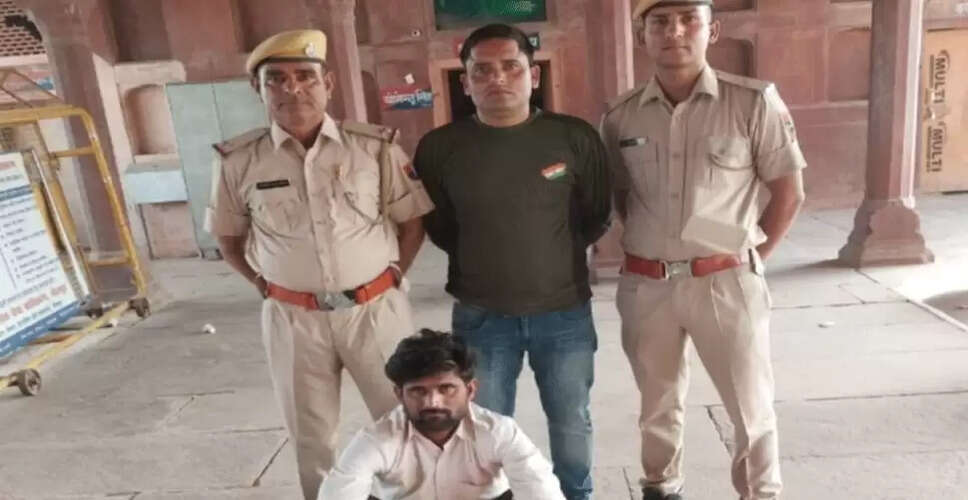 Karoli&nbsp;में 5 हजार का इनामी बदमाश देशी पिस्टल व जिंदा कारतूस गिरफ्तार