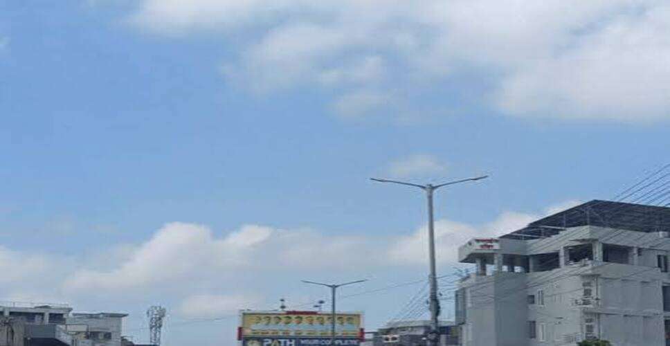 सीकर में बदला मौसम का मिजाज, बादलों के बीच चली मानसूनी हवाएं; तापमान में आई गिरावट