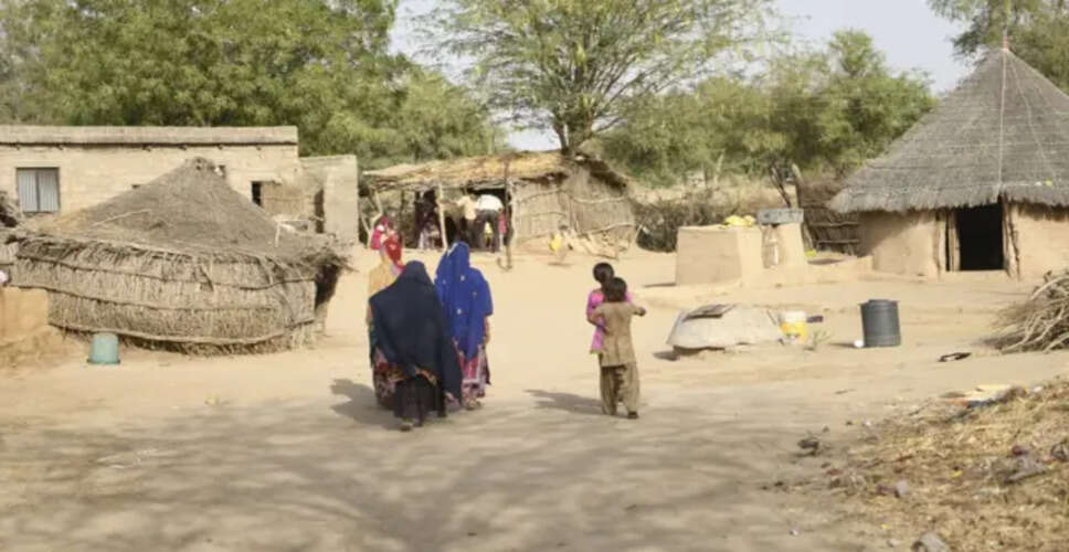 नाबालिग से गैंगरेप के बाद गांव में तनाव, धार्मिक स्थल और कच्चे घरों में तोड़फोड़ से बढ़ा विवाद