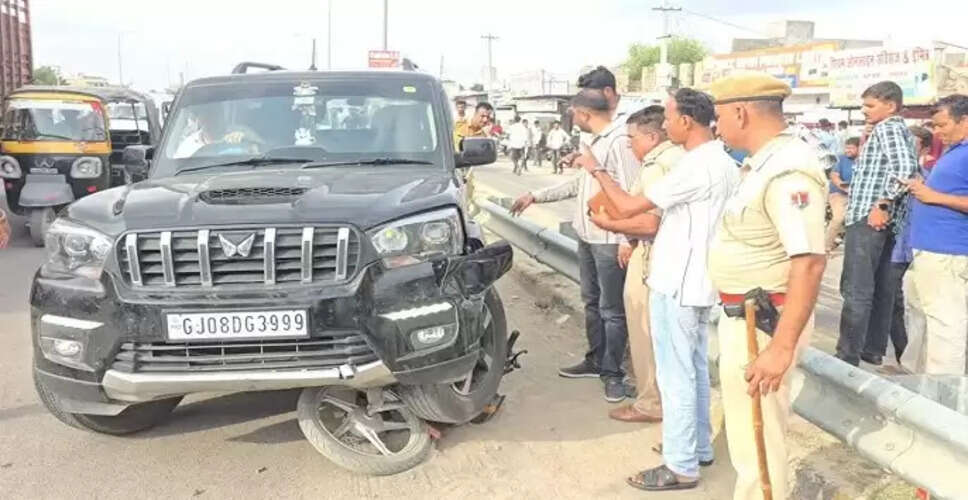 बाड़मेर में नेशनल हाईवे 68 पर स्कार्पियो, बाइक और क्रेटा की भिड़ंत, बाइक सवार गंभीर रूप से घायल
