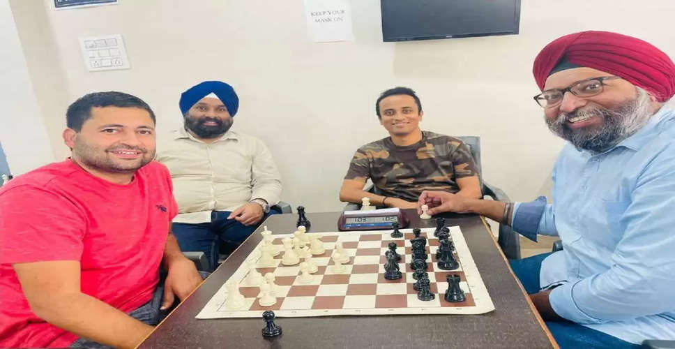 Dausa ढूंढाड़ कप शतरंज प्रतियोगिता में ओपन वर्ग में जयपुर के महेंद्र सिंह ने जीता ख़िताब
