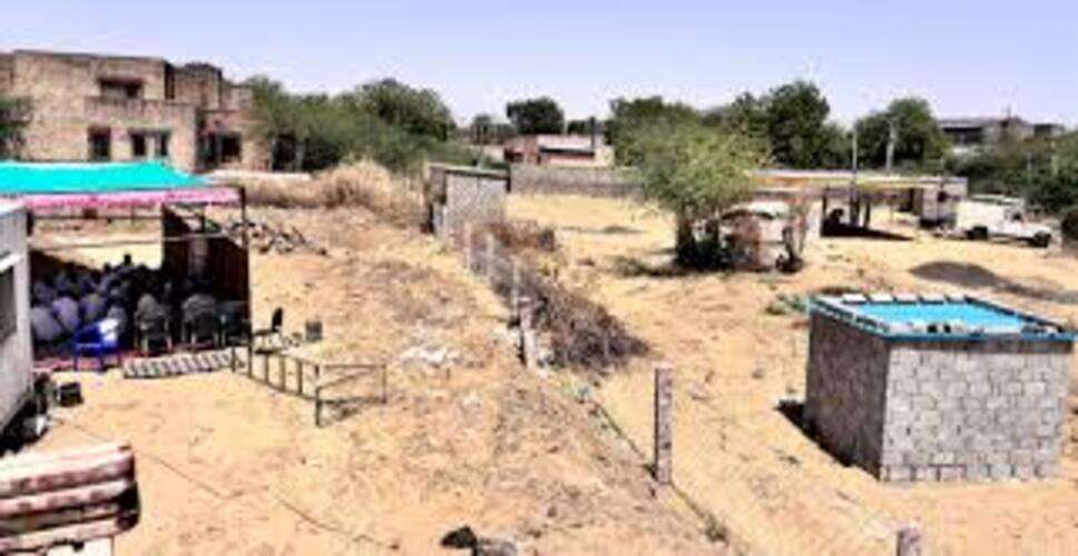 बाड़मेर में सर्किट हाउस के पास सरकारी जमीन पर अतिक्रमण, PWD की कार्रवाई शुरू